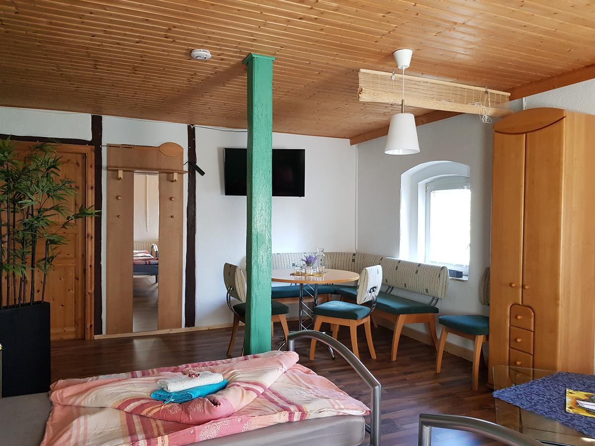 Haus Am Sachsenring Daire Hohenstein-Ernstthal Dış mekan fotoğraf
